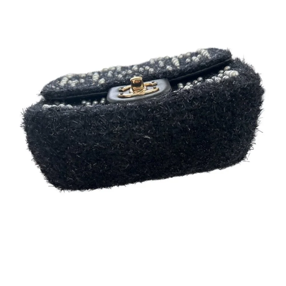 Chanel rare tweed Cosmos pearl mini flap bag - Picture 4 of 10